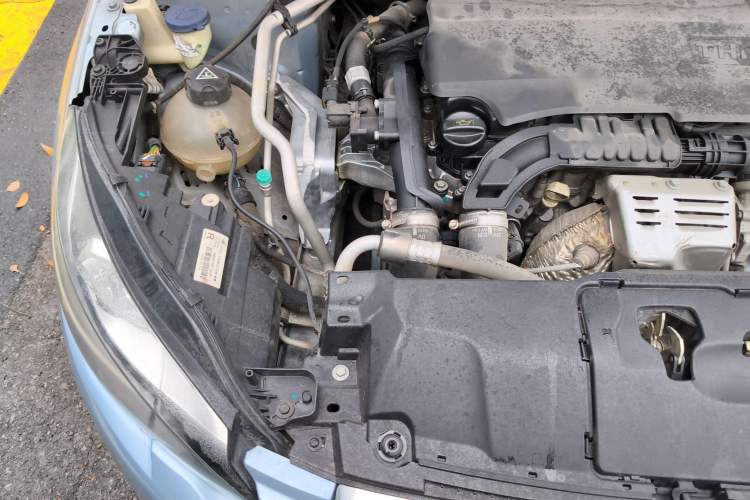 Used Peugeot 308S 2015 1.2T Automatic Jingchi Edition Engine Bay Right