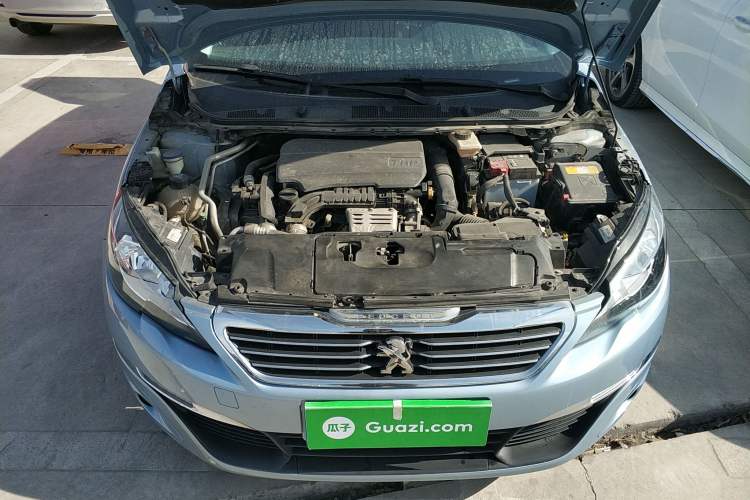 Used Peugeot 308S 2015 1.2T Automatic Jingchi Edition Engine Bay