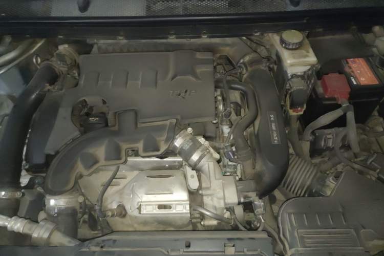 Used Peugeot 308S 2015 1.6T Automatic Jingchi Edition Engine Bay