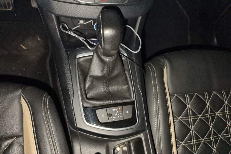 Used Peugeot 308S 2015 1.2T Automatic Jingchi Edition Gear Lever