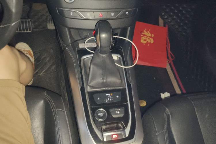 Used Peugeot 308S 2015 1.6T Automatic Ruichi Edition Gear Lever