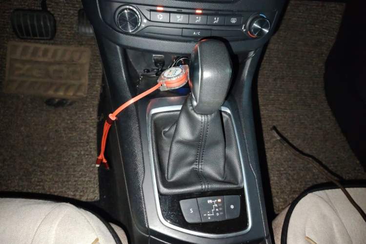 Used Peugeot 308S 2015 1.2T Automatic Shangchi Edition Gear Lever