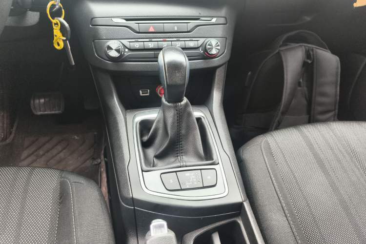 Used Peugeot 308S 2015 1.2T Automatic Shangchi Edition Gear Lever