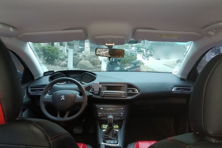 Used Peugeot 308S 2015 1.2T Automatic Shangchi Edition Headliner