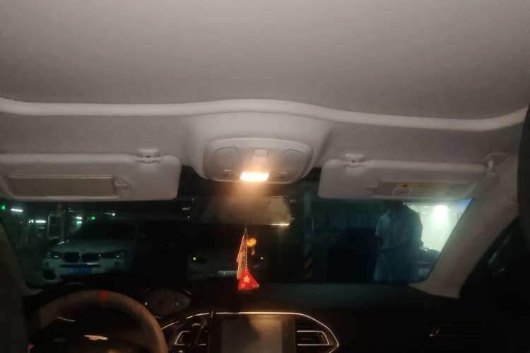 Used Peugeot 308S 2015 1.6T Automatic Jingchi Edition Headliner