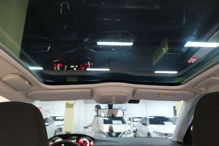 Used Peugeot 308S 2015 1.2T Automatic Jingchi Edition Headliner
