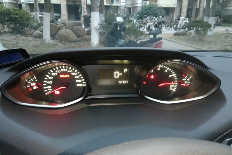 Used Peugeot 308S 2015 1.2T Automatic Shangchi Edition Instrument Cluster