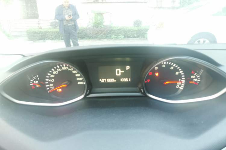 Used Peugeot 308S 2015 1.6T Automatic Jingchi Edition Instrument Cluster