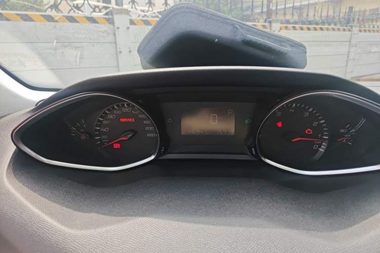 Used Peugeot 308S 2015 1.6T Automatic Jingchi Edition Instrument Cluster