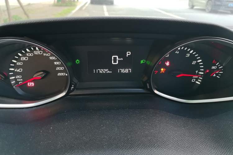 Used Peugeot 308S 2015 1.6T Automatic Jingchi Edition Instrument Cluster