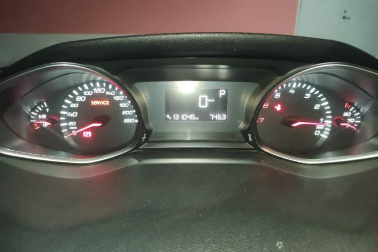 Used Peugeot 308S 2015 1.6T Automatic Jingchi Edition Instrument Cluster
