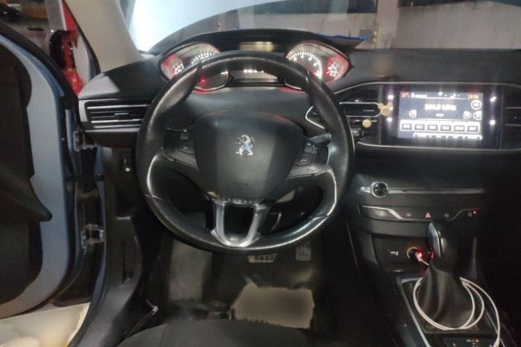 Used Peugeot 308S 2015 1.2T Automatic Jingchi Edition Interior 1