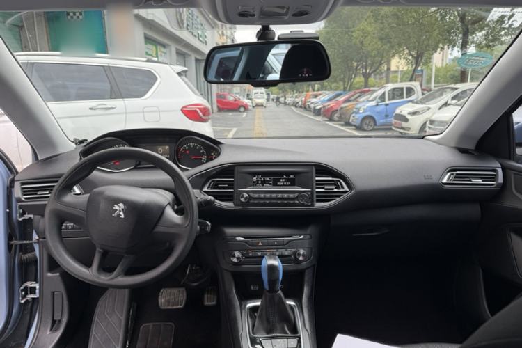 Used Peugeot 308S 2015 1.2T Automatic Shangchi Edition Interior 1