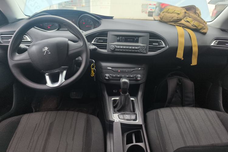 Used Peugeot 308S 2015 1.2T Automatic Shangchi Edition Interior 2