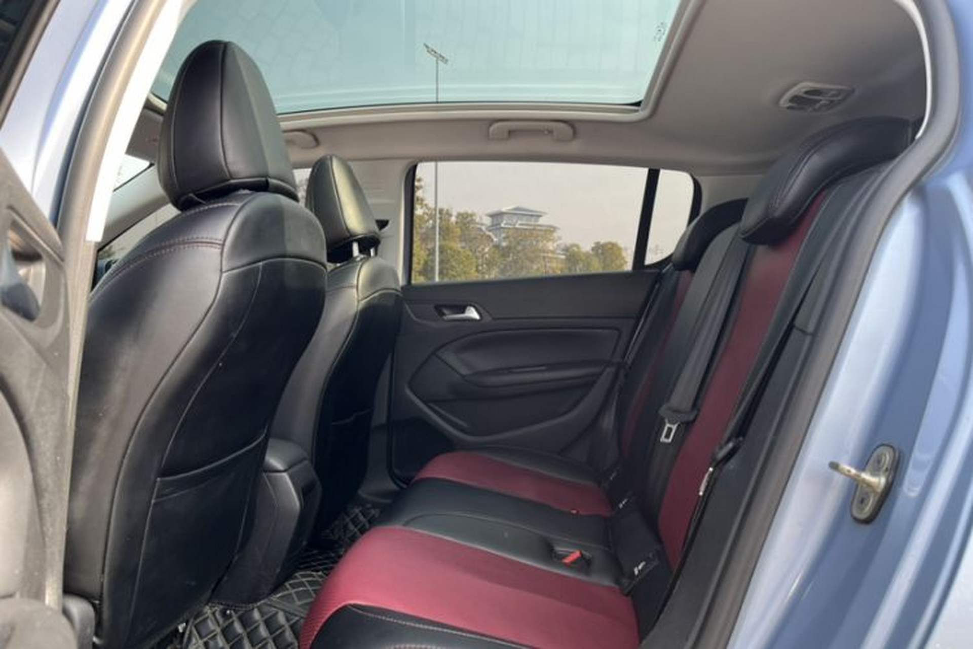 Used Peugeot 308S 2015 1.2T Automatic Jingchi Edition Interior 3