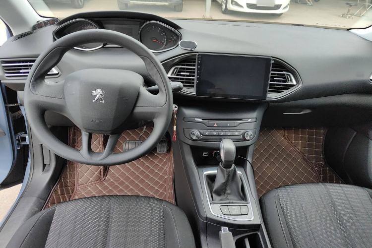 Used Peugeot 308S 2015 1.2T Automatic Shangchi Edition Interior 3