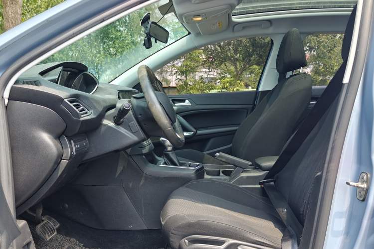 Used Peugeot 308S 2015 1.2T Automatic Jingchi Edition Left Front Seat