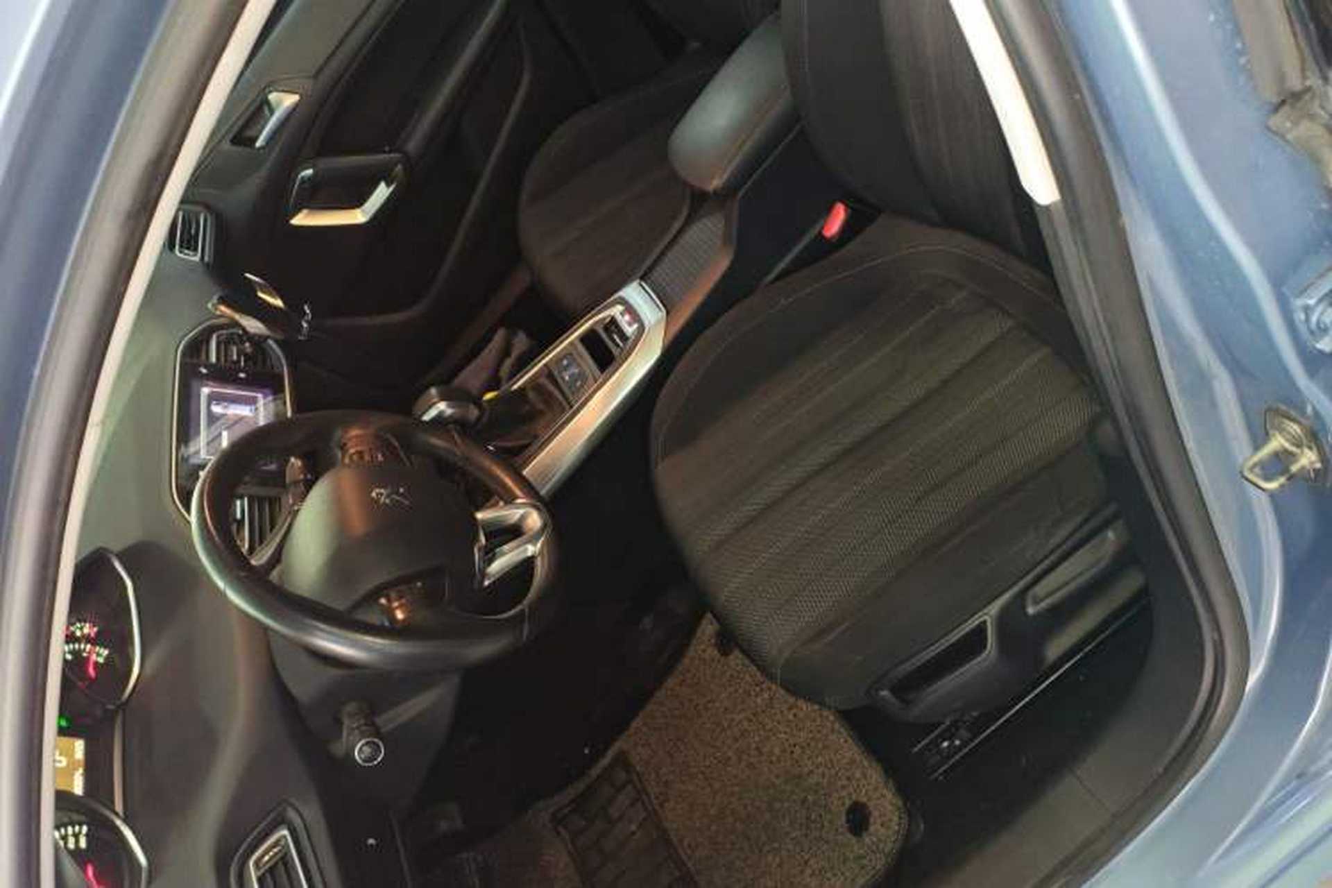 Used Peugeot 308S 2015 1.6T Automatic Jingchi Edition Left Front Seat