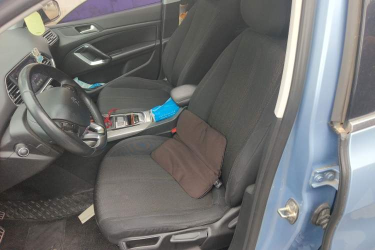 Used Peugeot 308S 2015 1.6T Automatic Jingchi Edition Left Front Seat