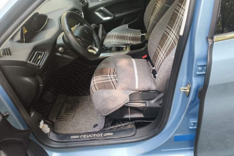 Used Peugeot 308S 2015 1.6T Automatic Jingchi Edition Left Front Seat