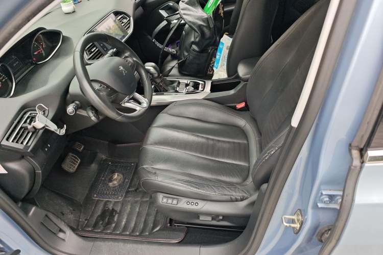Used Peugeot 308S 2015 1.6T Automatic Ruichi Edition Left Front Seat