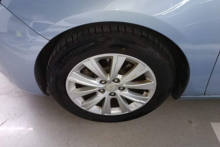 Used Peugeot 308S 2015 1.2T Automatic Shangchi Edition Left Front Wheel Hub