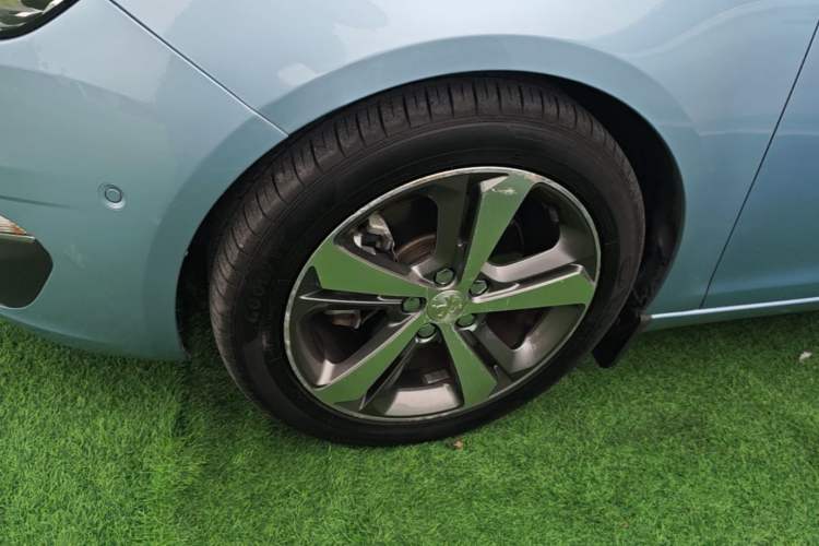 Used Peugeot 308S 2015 1.6T Automatic Ruichi Edition Left Front Wheel Hub