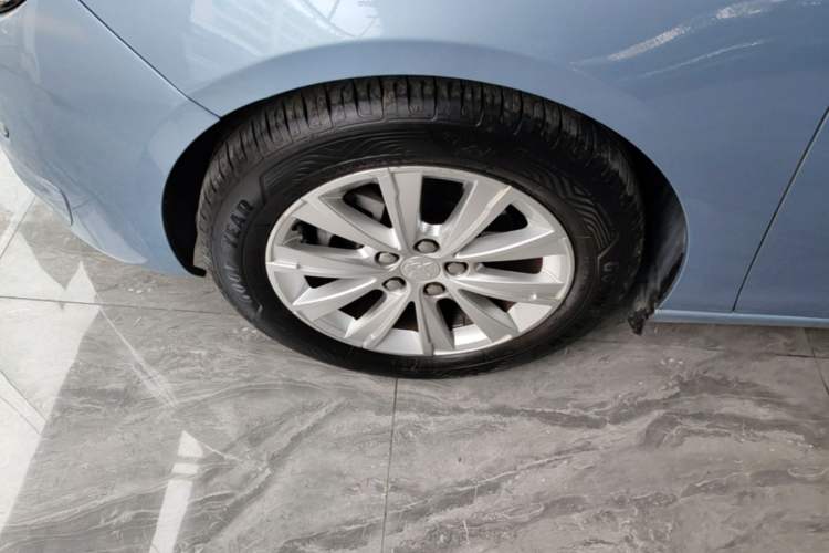 Used Peugeot 308S 2015 1.2T Automatic Jingchi Edition Left Front Wheel Hub