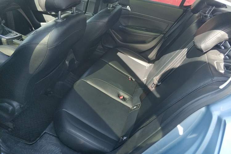 Used Peugeot 308S 2015 1.2T Automatic Jingchi Edition Left Rear Seat