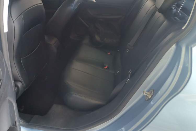 Used Peugeot 308S 2015 1.2T Automatic Jingchi Edition Left Rear Seat