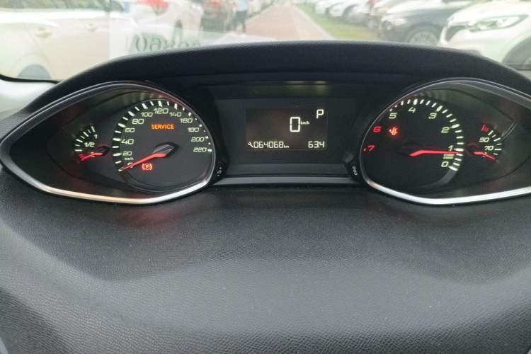 Used Peugeot 308S 2015 1.2T Automatic Shangchi Edition Odometer Close Up
