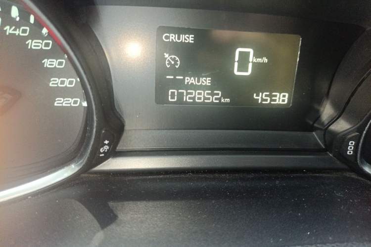 Used Peugeot 308S 2015 1.6L Manual Shangchi Edition Odometer Close Up