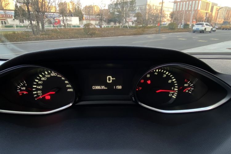 Used Peugeot 308S 2015 1.6L Manual Shangchi Edition Odometer Close Up