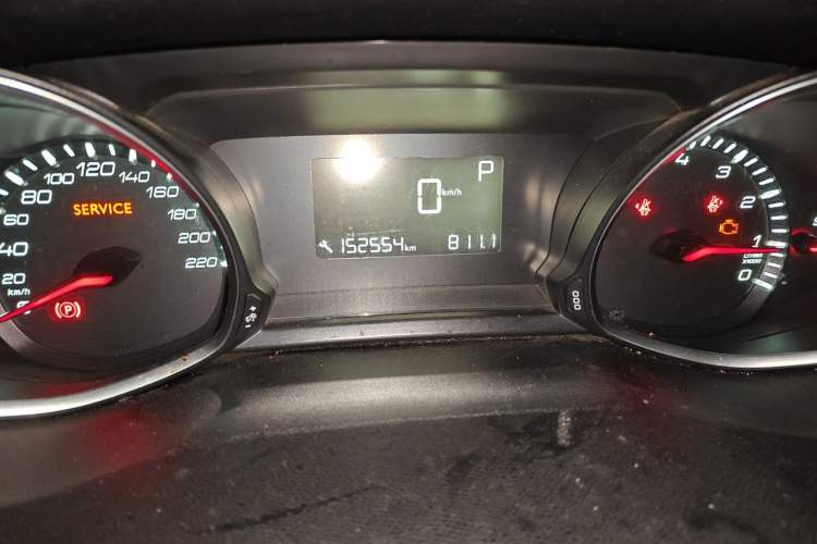 Used Peugeot 308S 2015 1.2T Automatic Shangchi Edition Odometer Close Up
