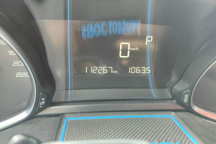 Used Peugeot 308S 2015 1.2T Automatic Jingchi Edition Odometer Close Up