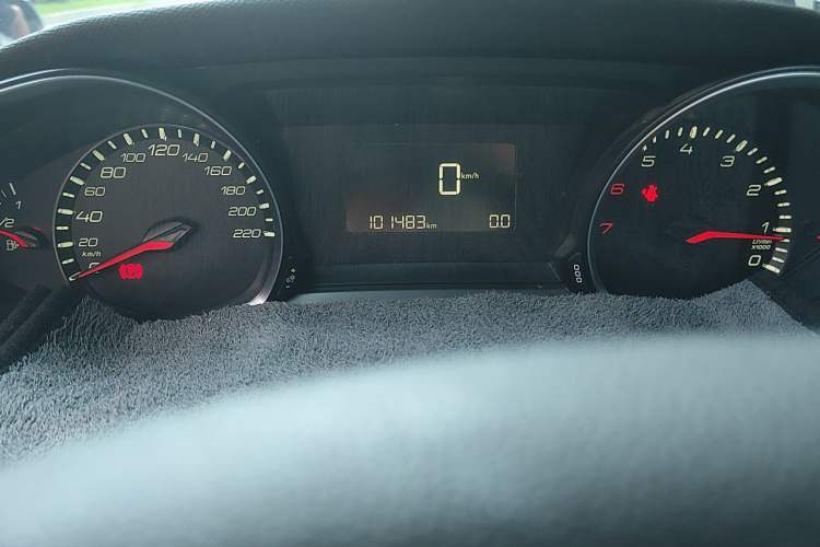 Used Peugeot 308S 2015 1.6L Manual Shangchi Edition Odometer Close Up