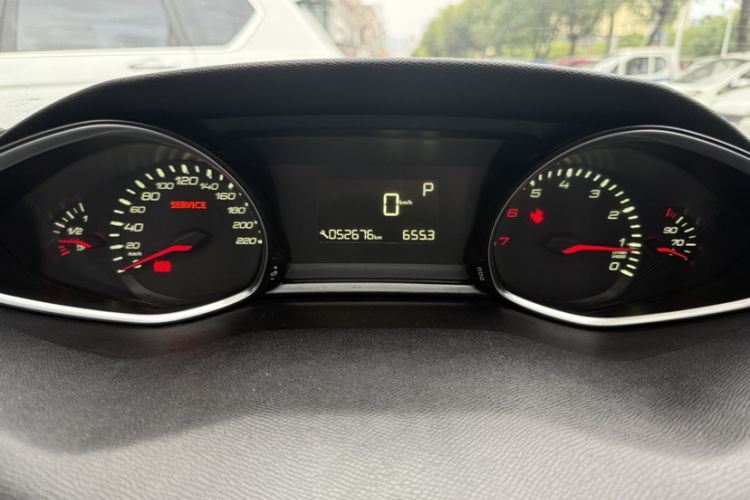 Used Peugeot 308S 2015 1.2T Automatic Shangchi Edition Odometer Close Up