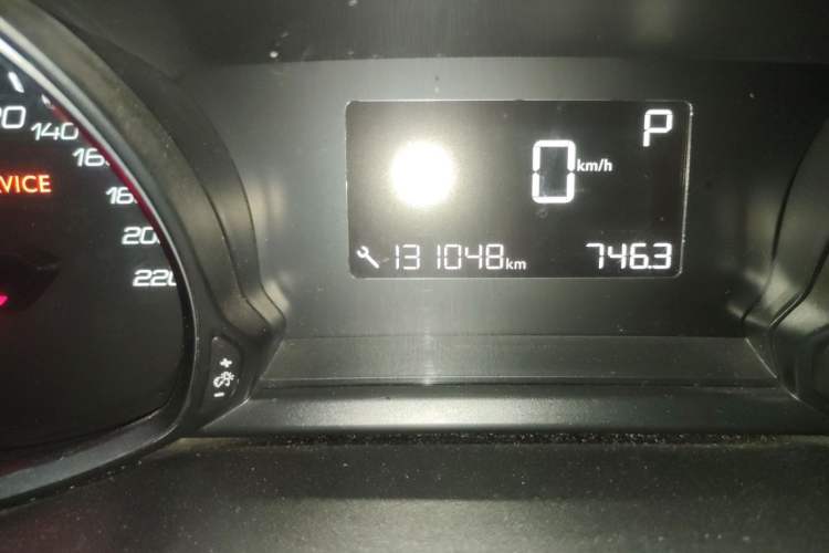 Used Peugeot 308S 2015 1.6T Automatic Jingchi Edition Odometer Close Up