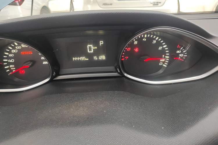 Used Peugeot 308S 2015 1.2T Automatic Shangchi Edition Odometer Close Up