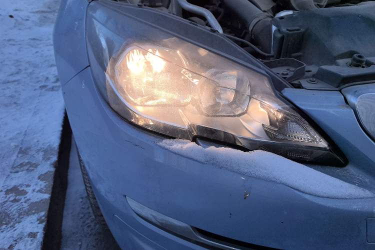 Used Peugeot 308S 2015 1.6T Automatic Jingchi Edition Right Front Headlight
