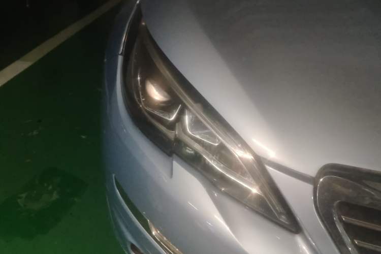 Used Peugeot 308S 2015 1.6T Automatic Jingchi Edition Right Front Headlight