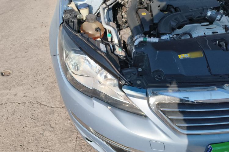 Used Peugeot 308S 2015 1.6T Automatic Jingchi Edition Right Front Headlight