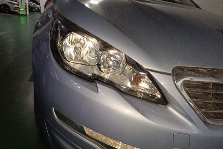 Used Peugeot 308S 2015 1.2T Automatic Jingchi Edition Right Front Headlight