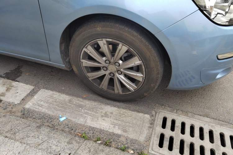 Used Peugeot 308S 2015 1.2T Automatic Jingchi Edition Right Front Wheel Hub