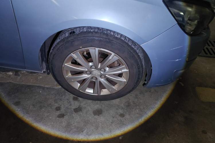Used Peugeot 308S 2015 1.2T Automatic Shangchi Edition Right Front Wheel Hub