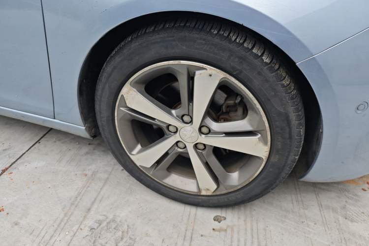 Used Peugeot 308S 2015 1.6T Automatic Ruichi Edition Right Front Wheel Hub