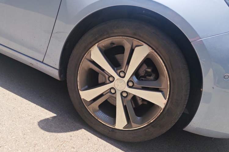 Used Peugeot 308S 2015 1.6T Automatic Ruichi Edition Right Front Wheel Hub