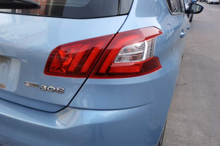 Used Peugeot 308S 2015 1.2T Automatic Jingchi Edition Right Rear Taillight