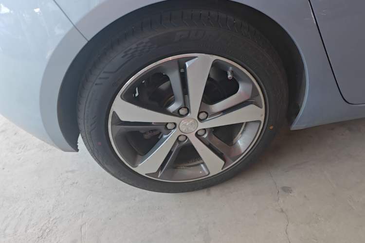 Used Peugeot 308S 2015 1.6T Automatic Jingchi Edition Right Rear Wheel Hub