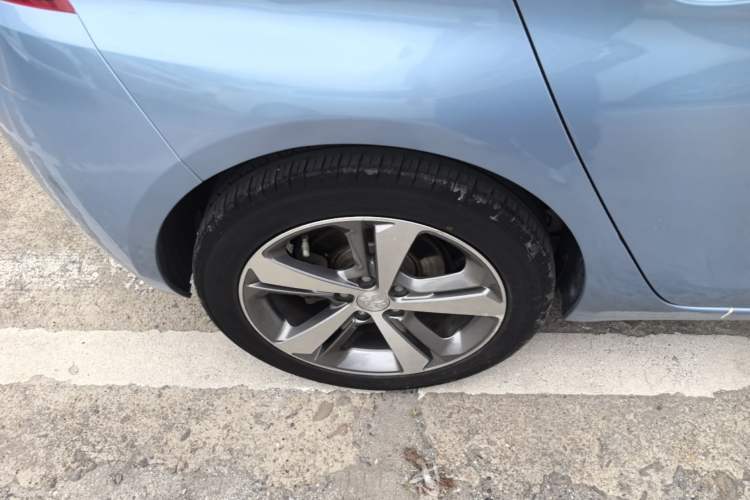 Used Peugeot 308S 2015 1.6T Automatic Jingchi Edition Right Rear Wheel Hub